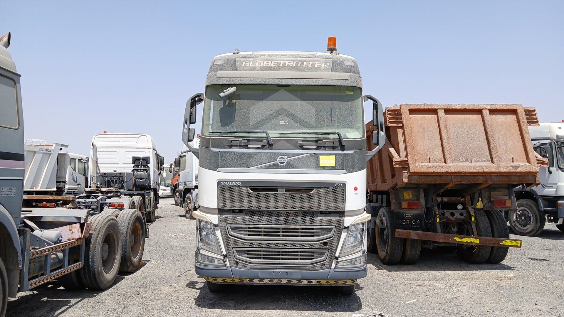 2018 VOLVO 460 VIN: YV2RG20D5JA821694