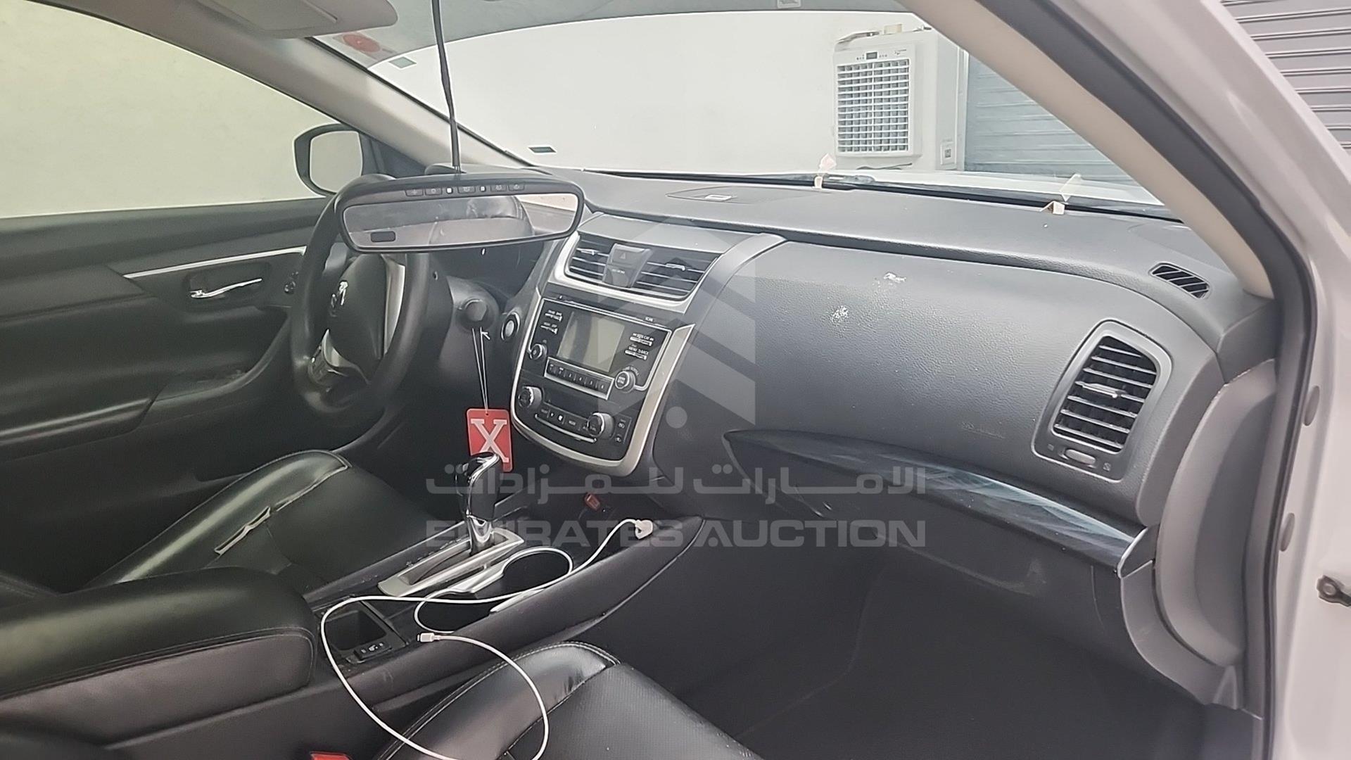 2017 NISSAN ALTIMA VIN: 1N4AL3AP4HC234120