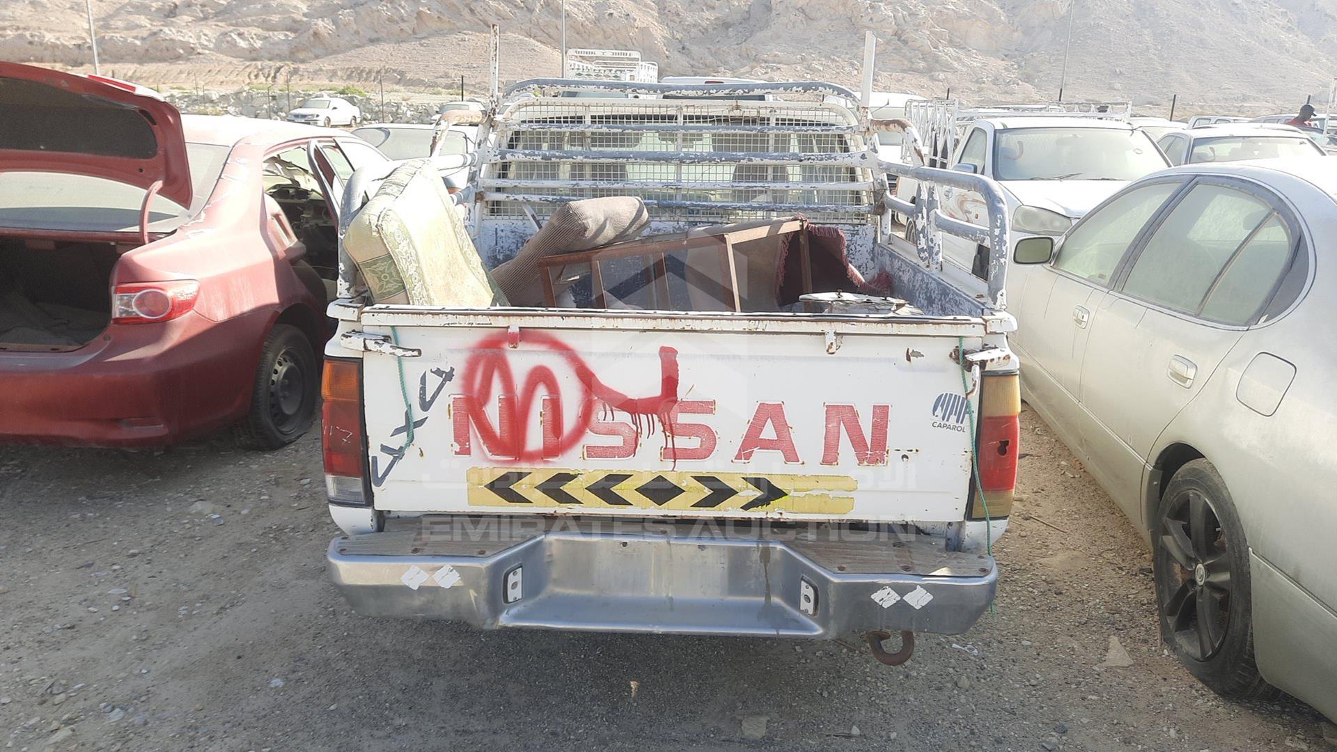 0 NISSAN PICKUP VIN: JN1CBUD21Z0450403