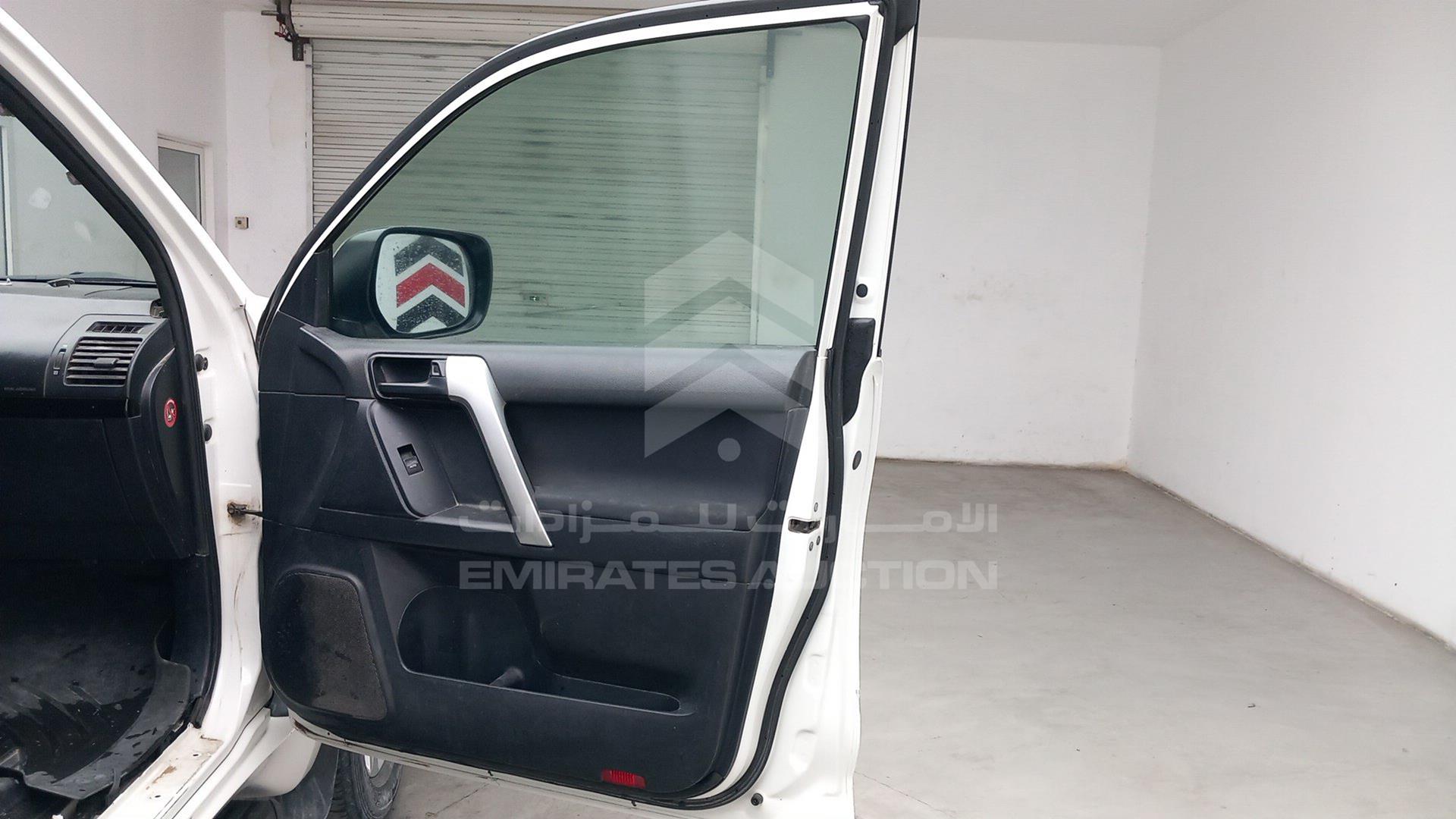 2014 TOYOTA PRADO VIN: JTEJU9FJ2E5060400