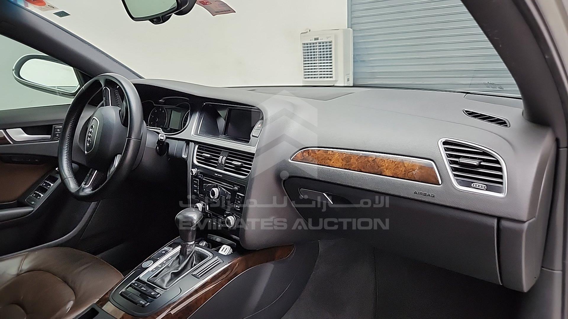 2015 AUDI A4 VIN: WAUACCFL2FN012075