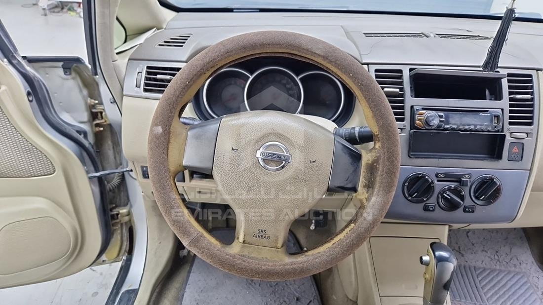 2007 Nissan Tiida — Steering & Mounted Controls — Photo 20