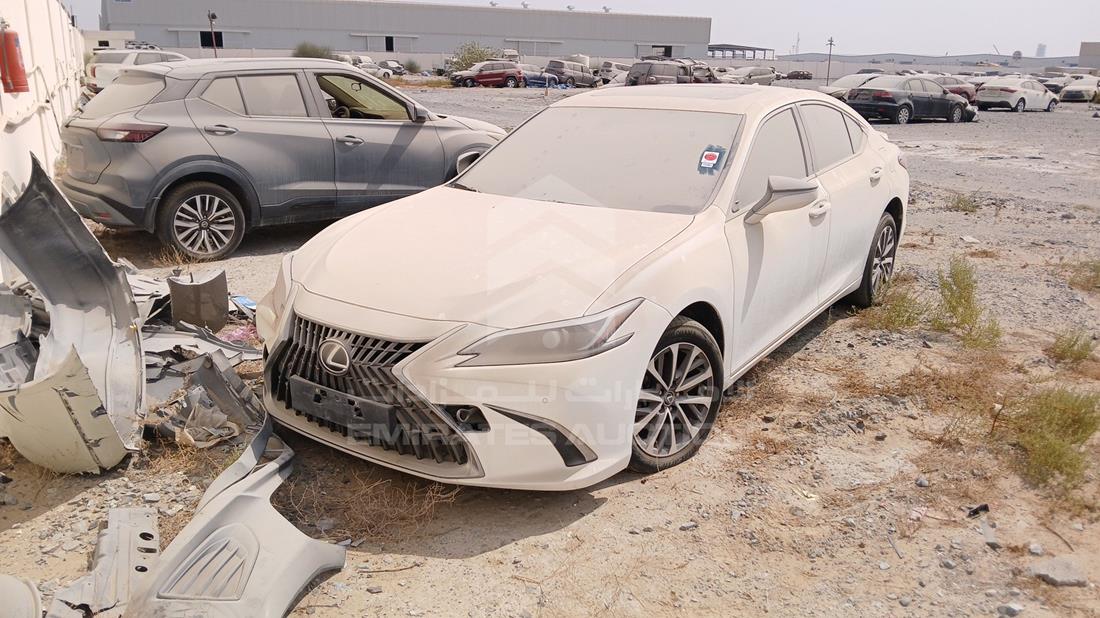 2023 Lexus ES 300 H Premier — Front Left Angle — Photo 5