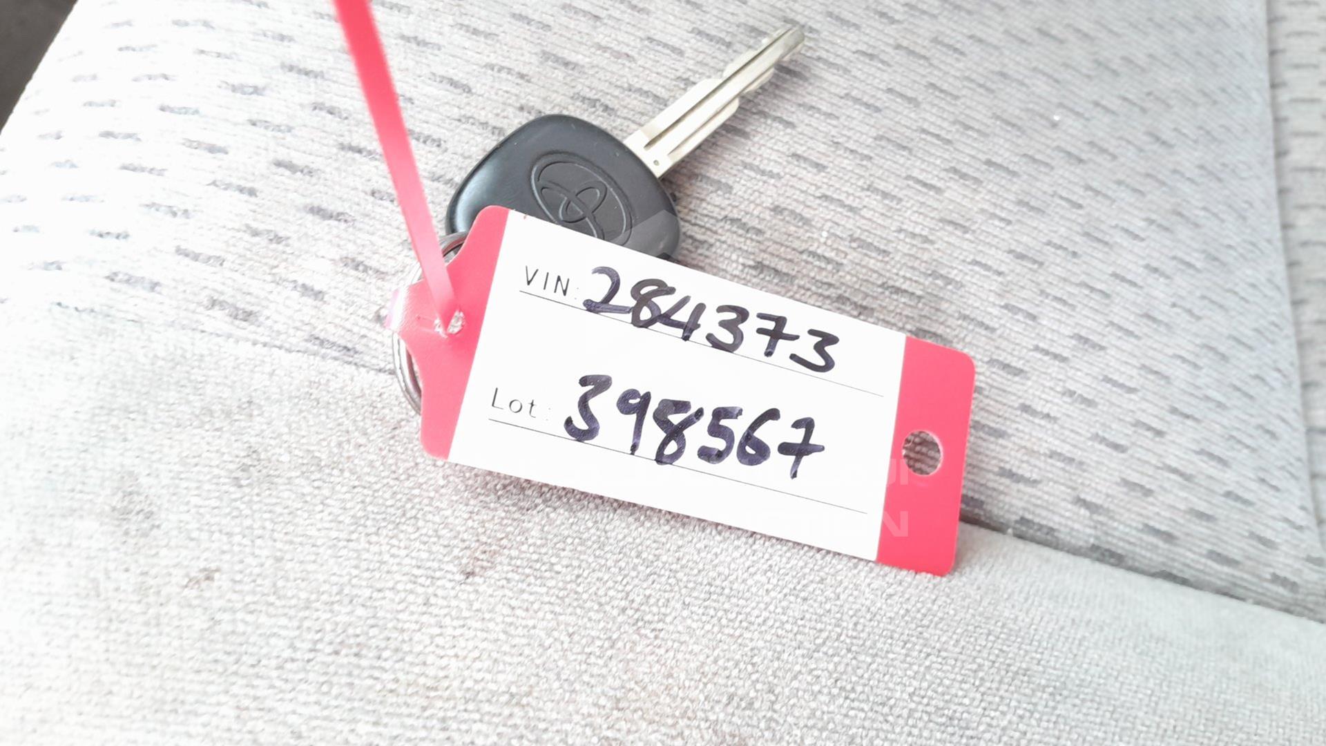 2004 TOYOTA CAMRY VIN: 4T1BE32K34U284373