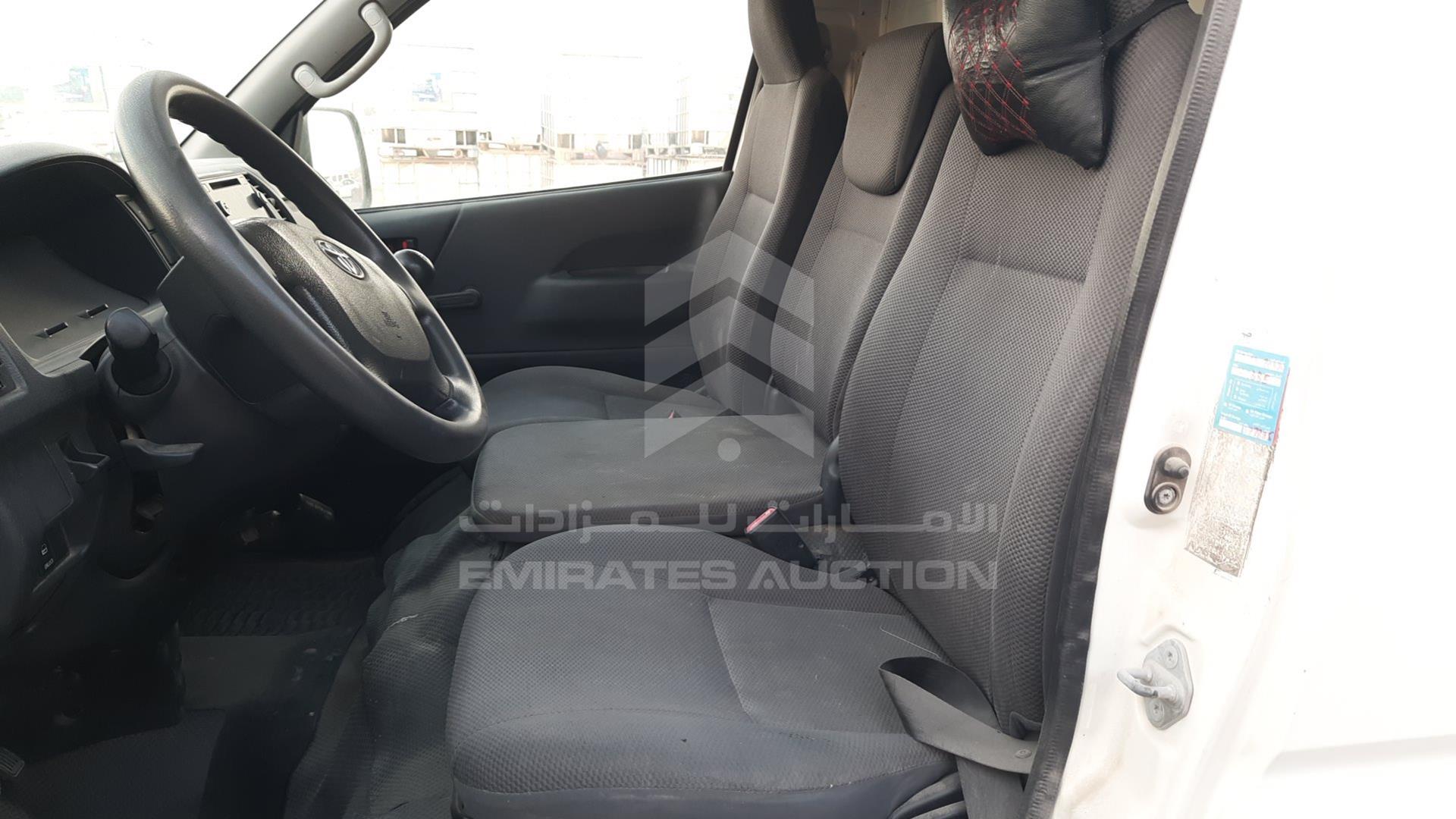 2017 TOYOTA HIACE VIN: JTFHX02P1H0111359