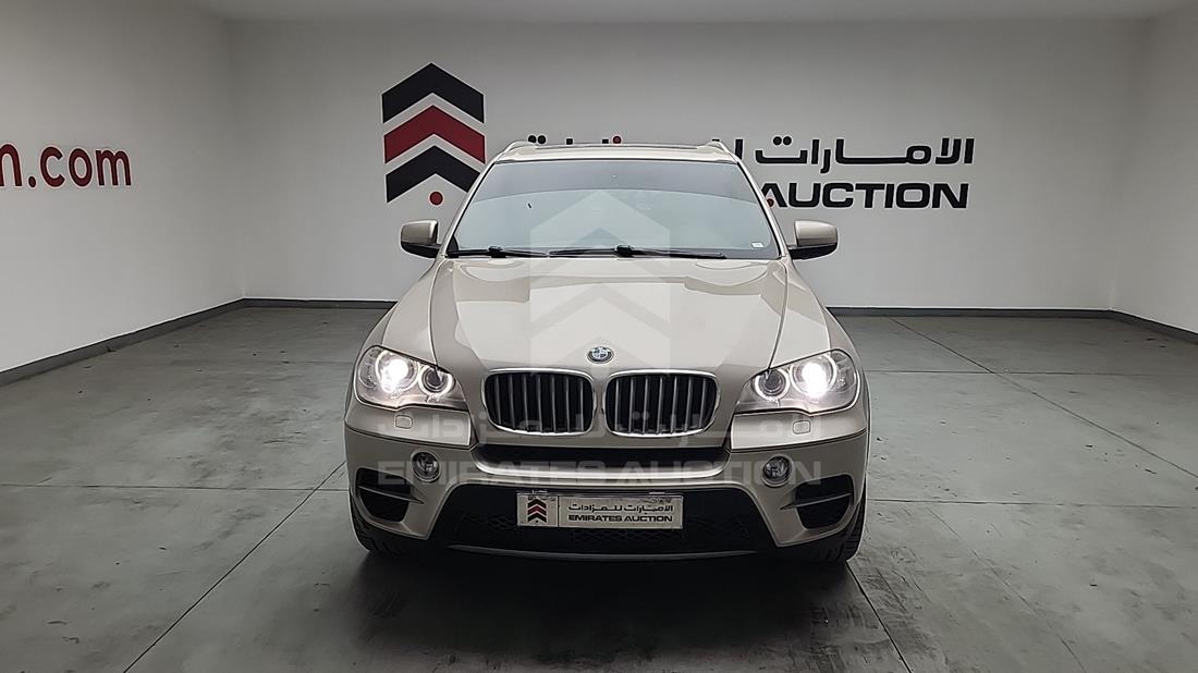 2013 BMW X5 — Full Front View — Photo 1
