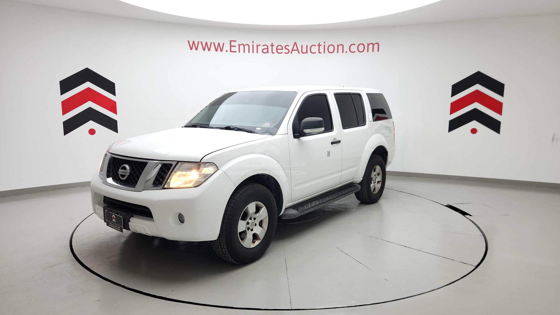 2015 NISSAN PATHFINDER VIN: VSKLR11A9FA581435