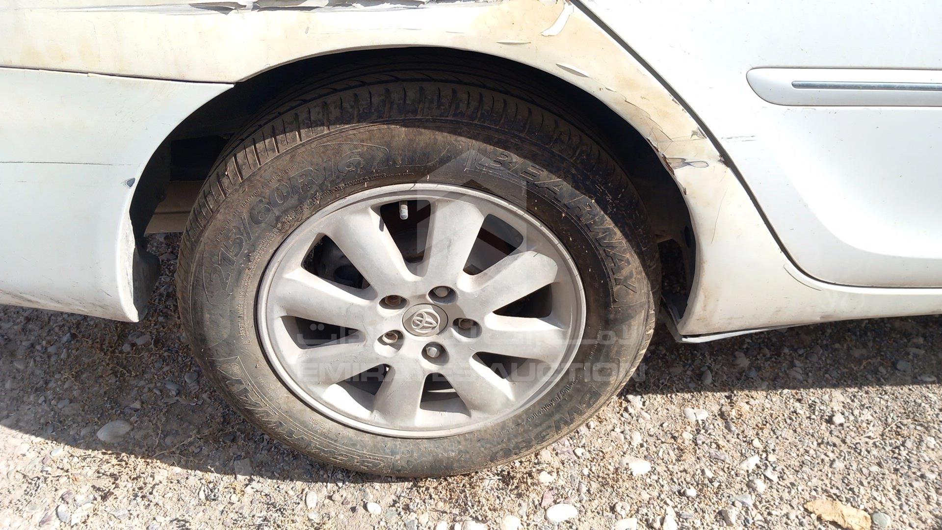 2005 TOYOTA CAMRY VIN: 4T1BE32KX5U400511