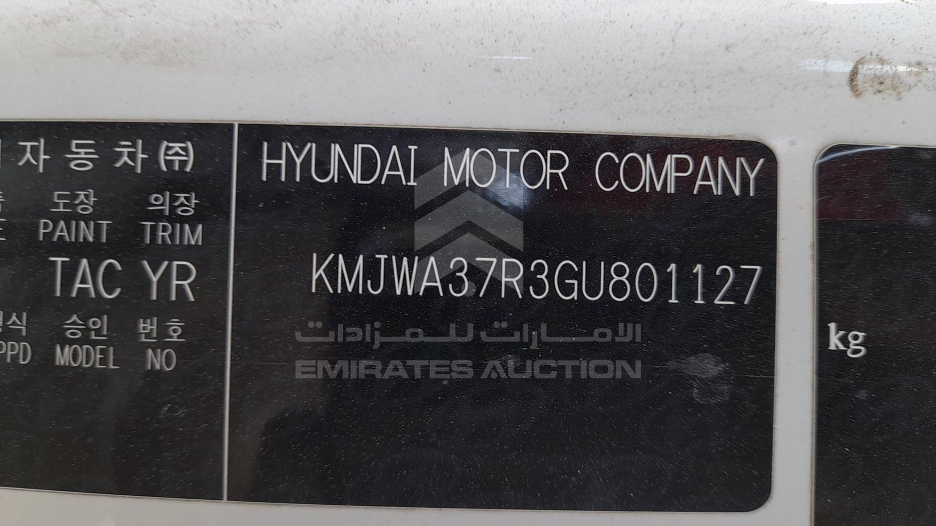 2016 HYUNDAI H1 VIN: KMJWA37R3GU801127