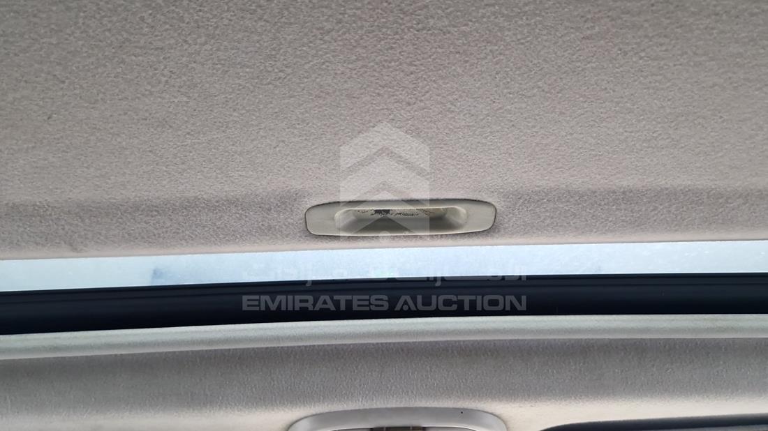 2004 Toyota Sienna — Sun Roof View — Photo 22