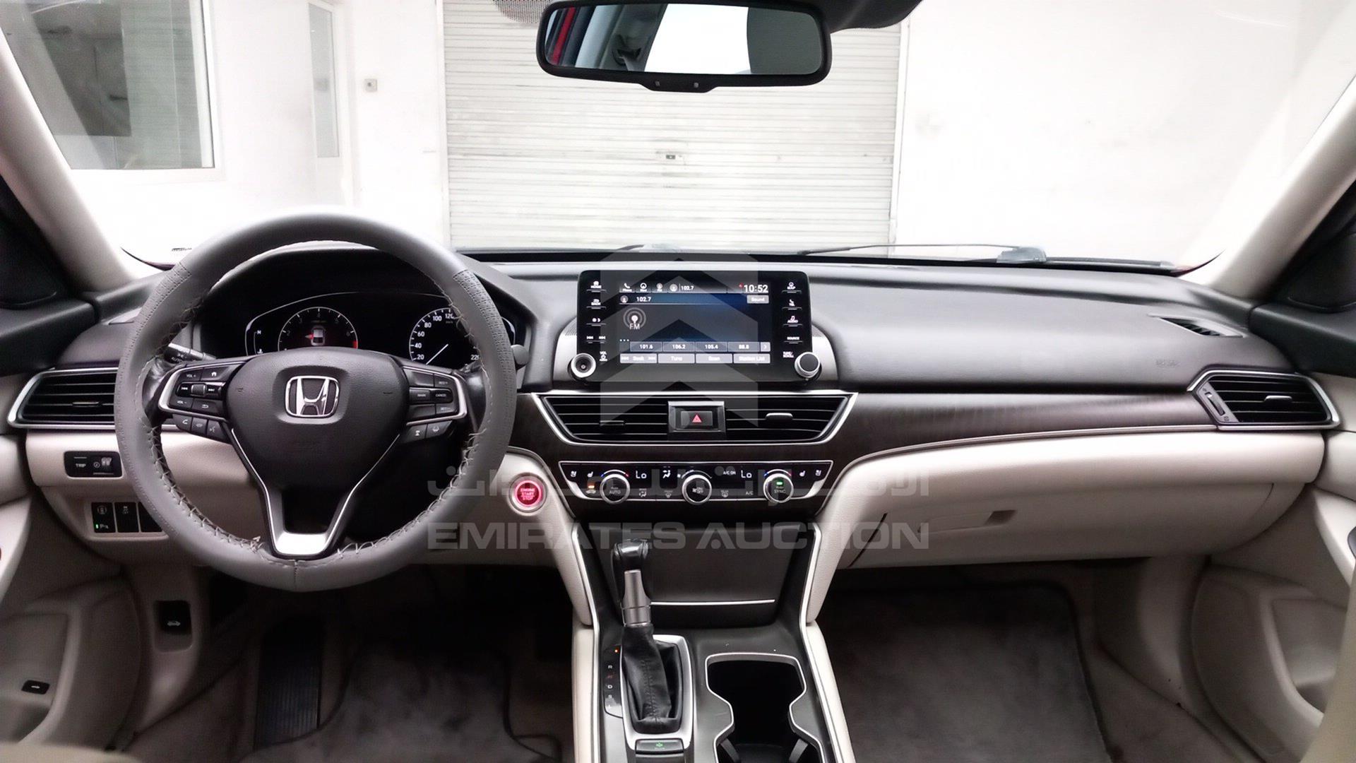 2018 HONDA ACCORD VIN: 1HGCV1666JA601815
