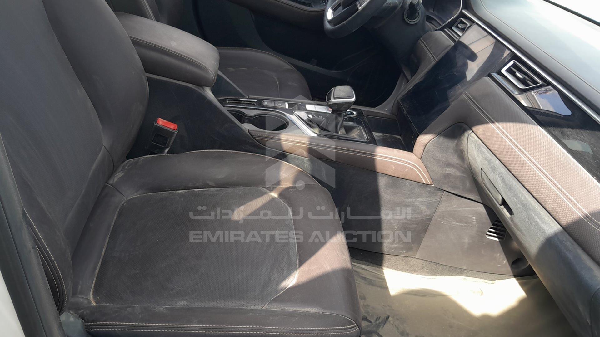 2023 JAC J7 VIN: LJ12FKT32P4014828
