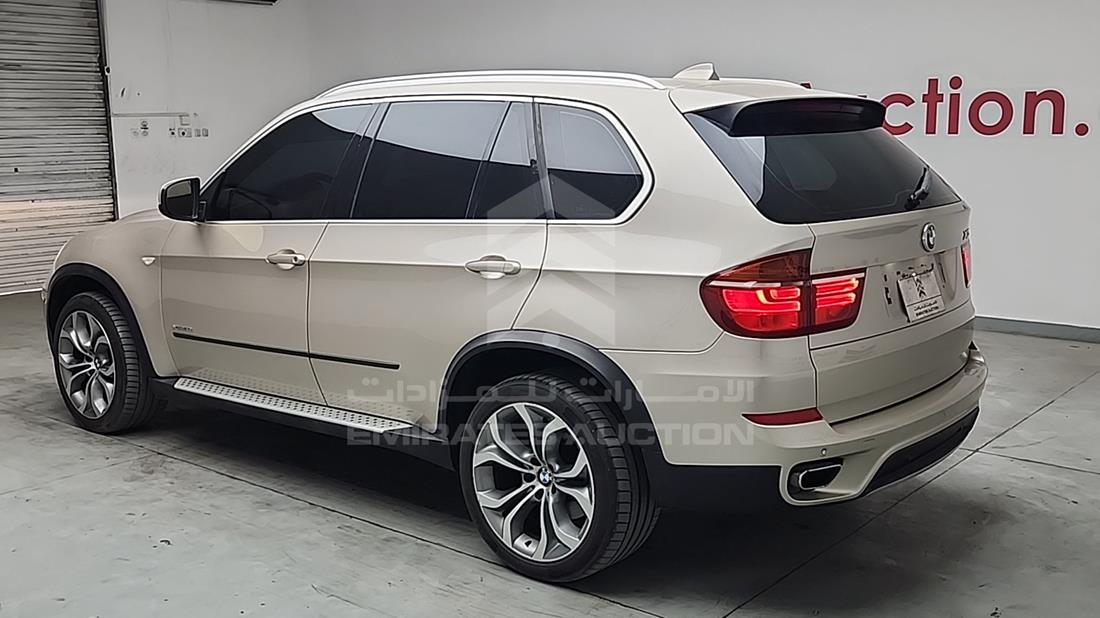 2013 BMW X5 — Rear Left Angle — Photo 7