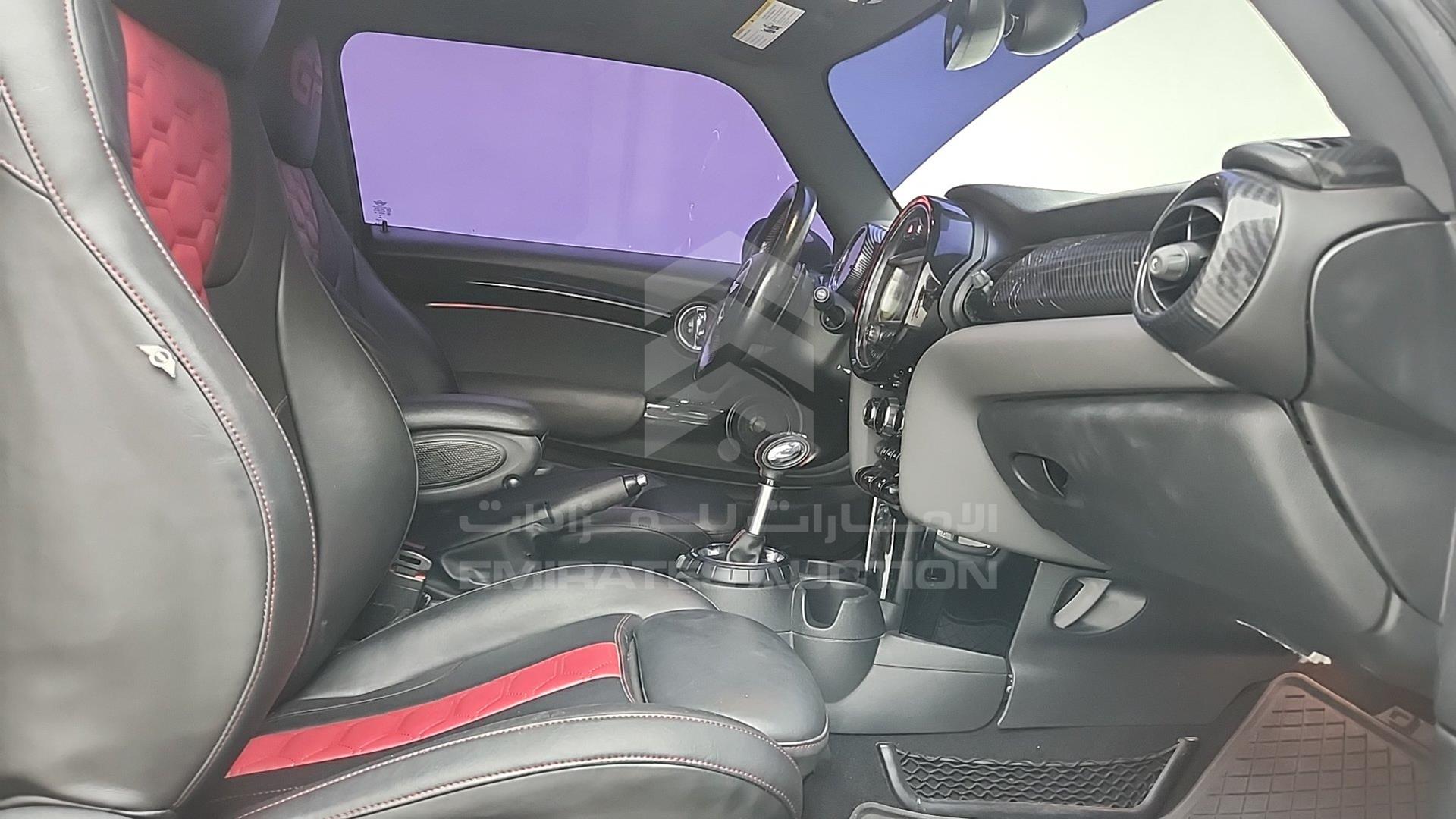 2014 MINI COOPER VIN: WMWXM7C55ET985837