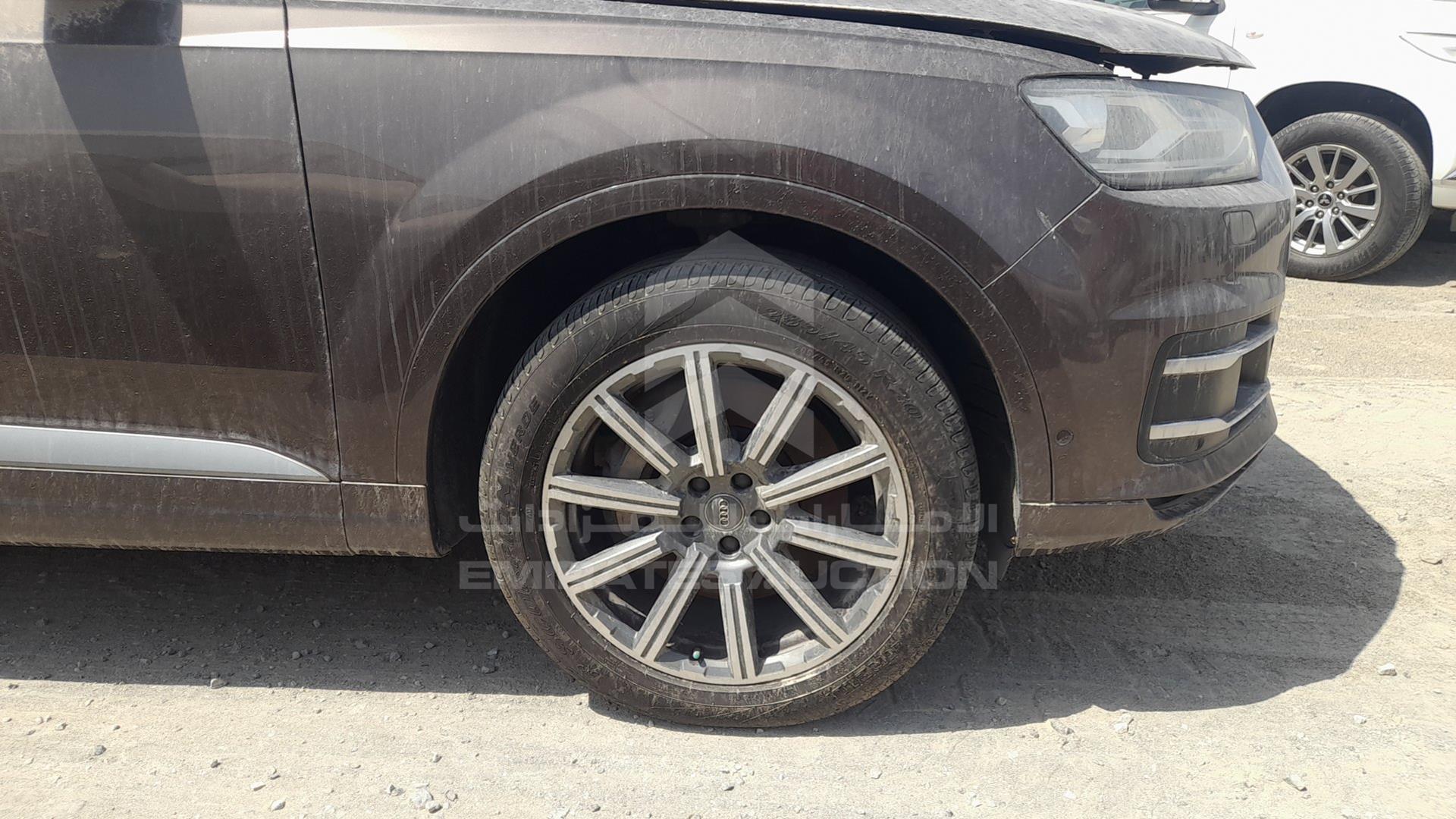 2018 AUDI Q7 VIN: WA1ZZZF73JD038204