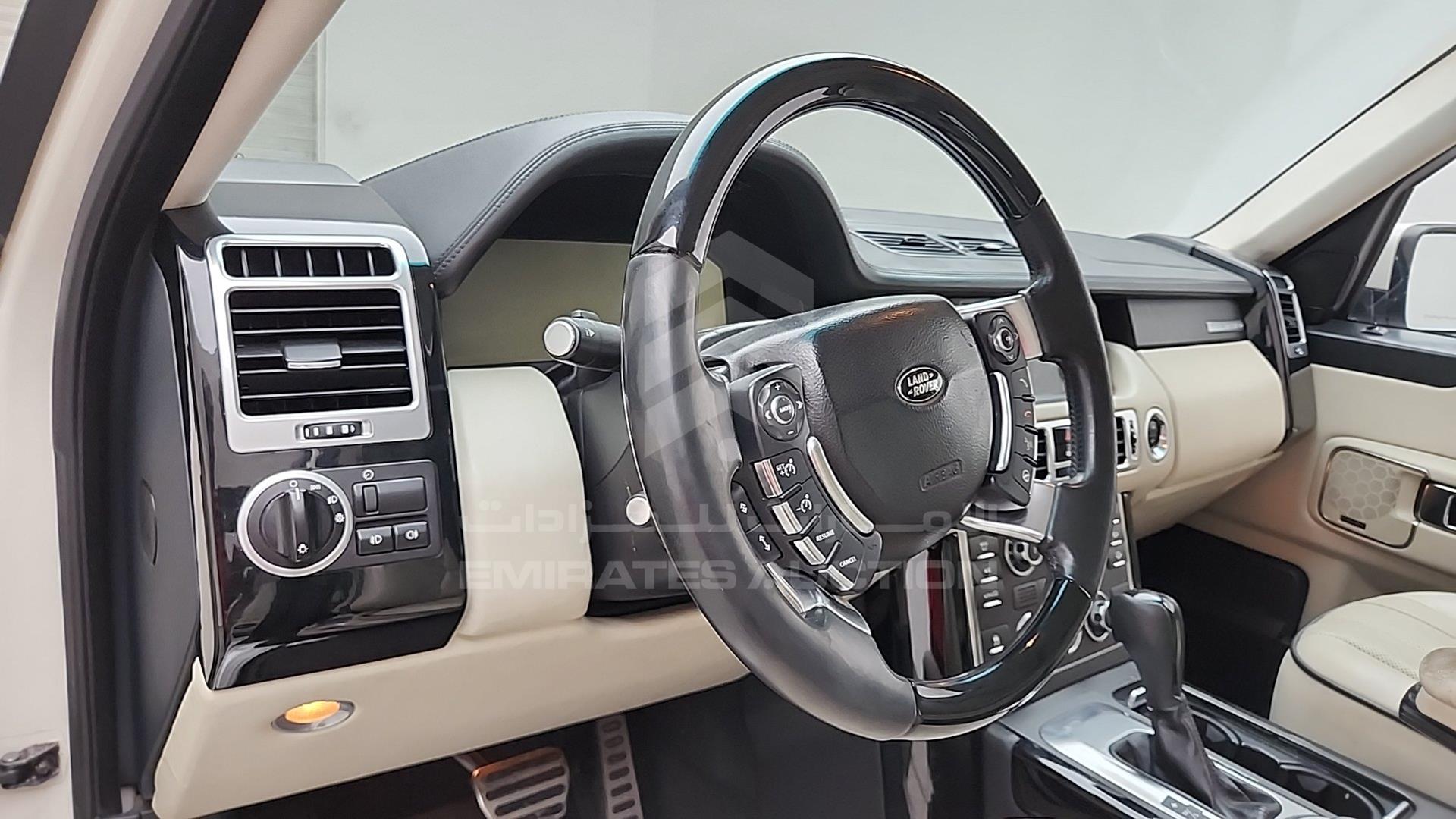 2010 RANGE ROVER VOGUE VIN: SALLMAME4AA317299