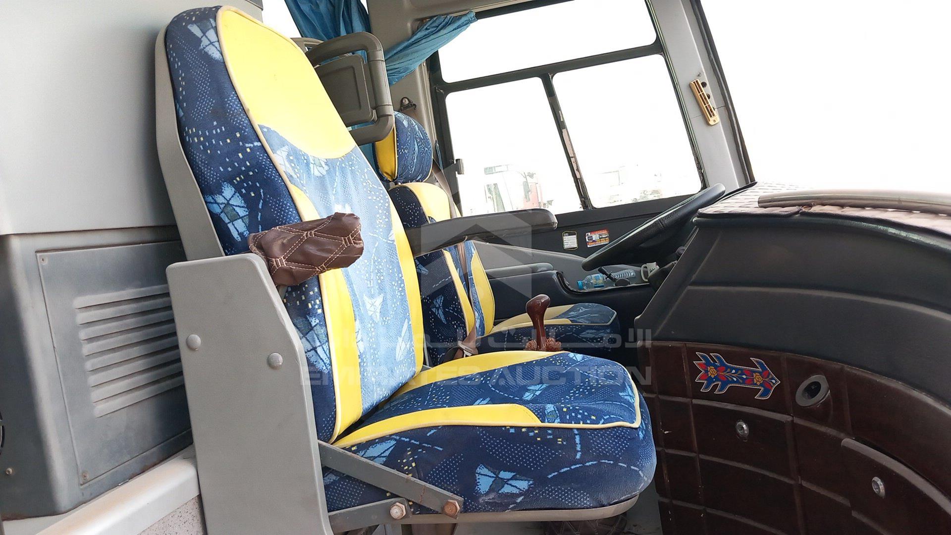2010 SHENLONG BUS VIN: LFZBJCDJ8AAS09001