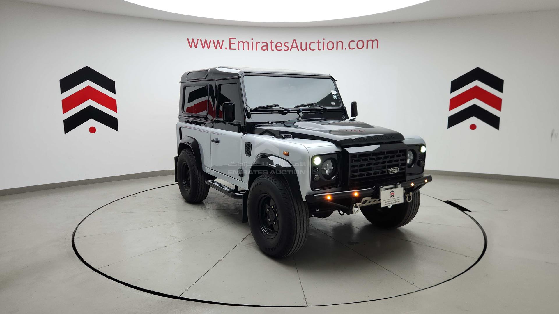 2010 LAND ROVER DEFENDER VIN: SALLDVBS8AA794793