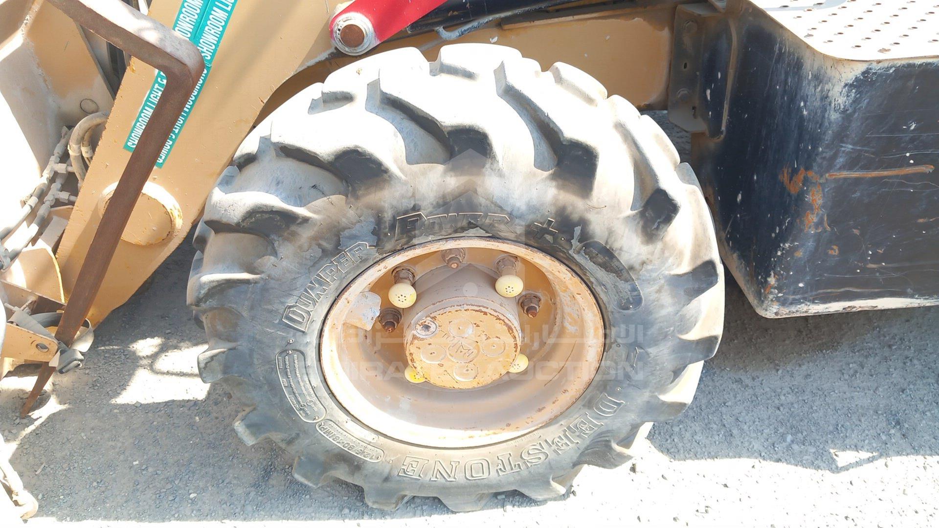 2016 CATERPILLAR 422F VIN: CAT0422FPLYF00460