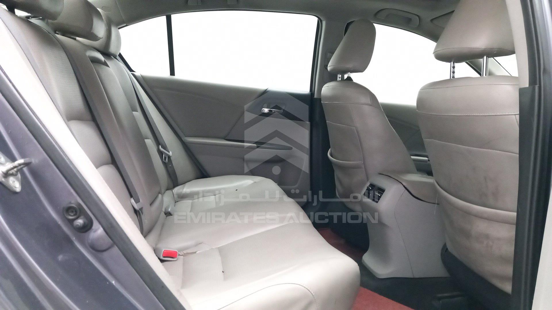 2015 HONDA ACCORD VIN: 1HGCR2F72FA103024