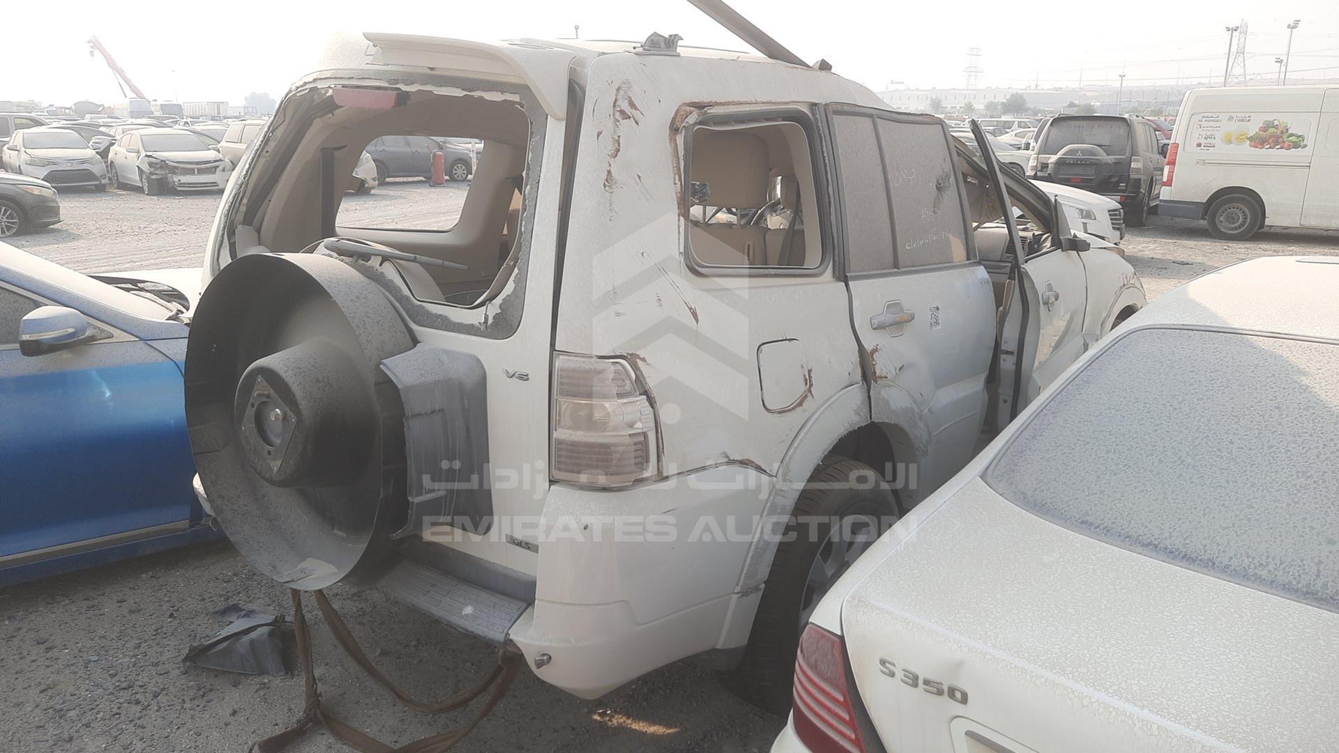 2013 MITSUBISHI PAJERO VIN: JMYLRV95WDJ702131