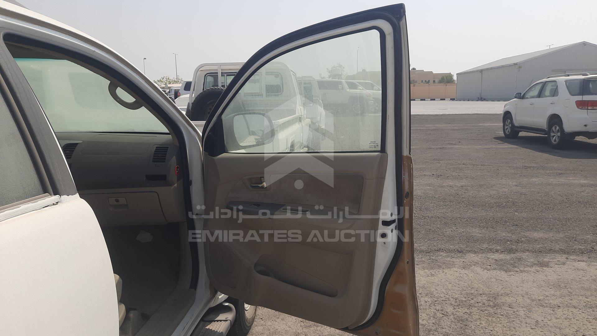 2006 TOYOTA FORTUNER VIN: MR1YU59G860005439