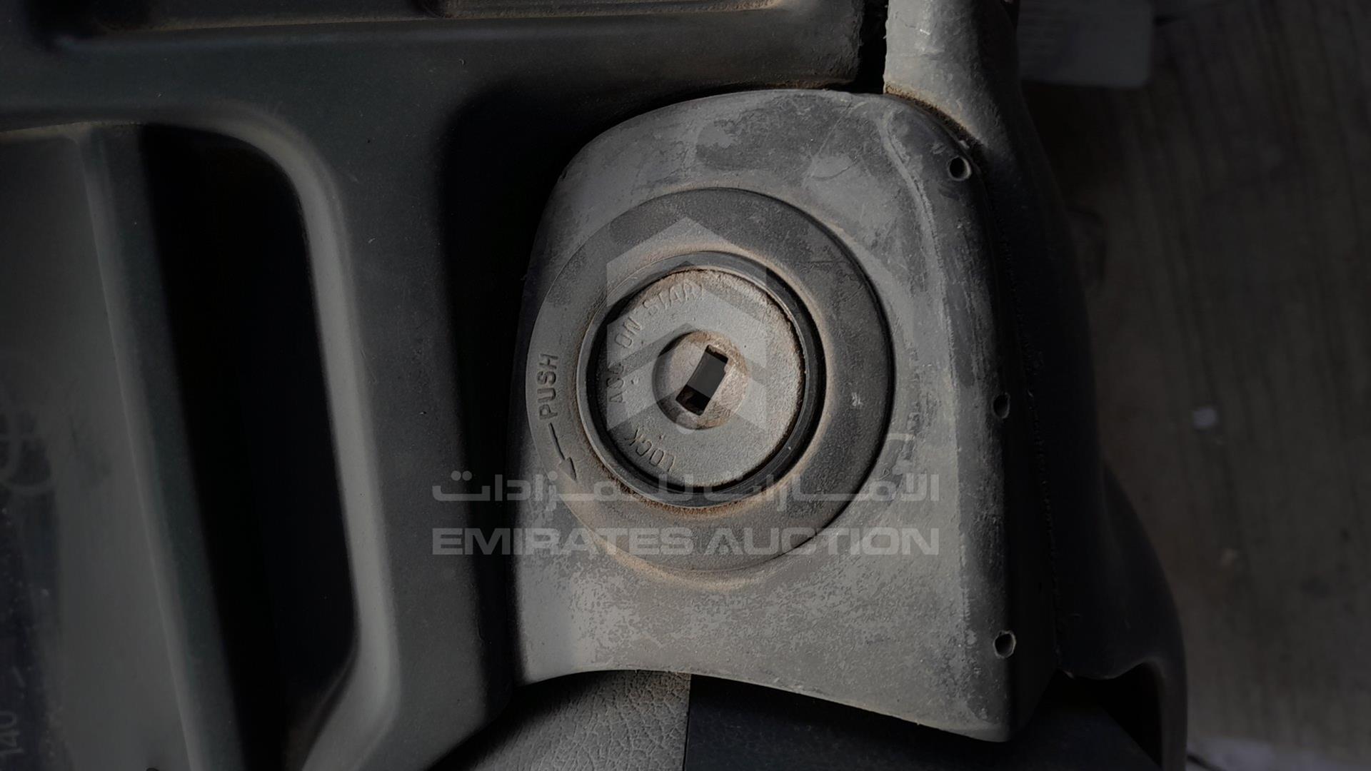 2003 TOYOTA HIACE VIN: JT4ZR119537010325