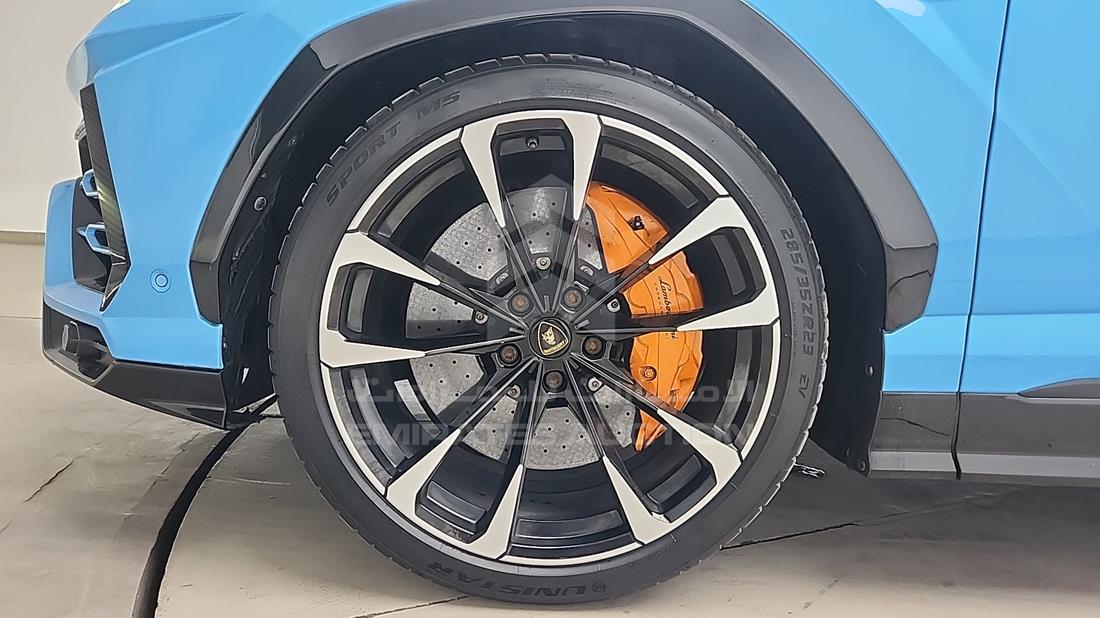 2021 Lamborghini Urus — Front Left Tyre — Photo 41