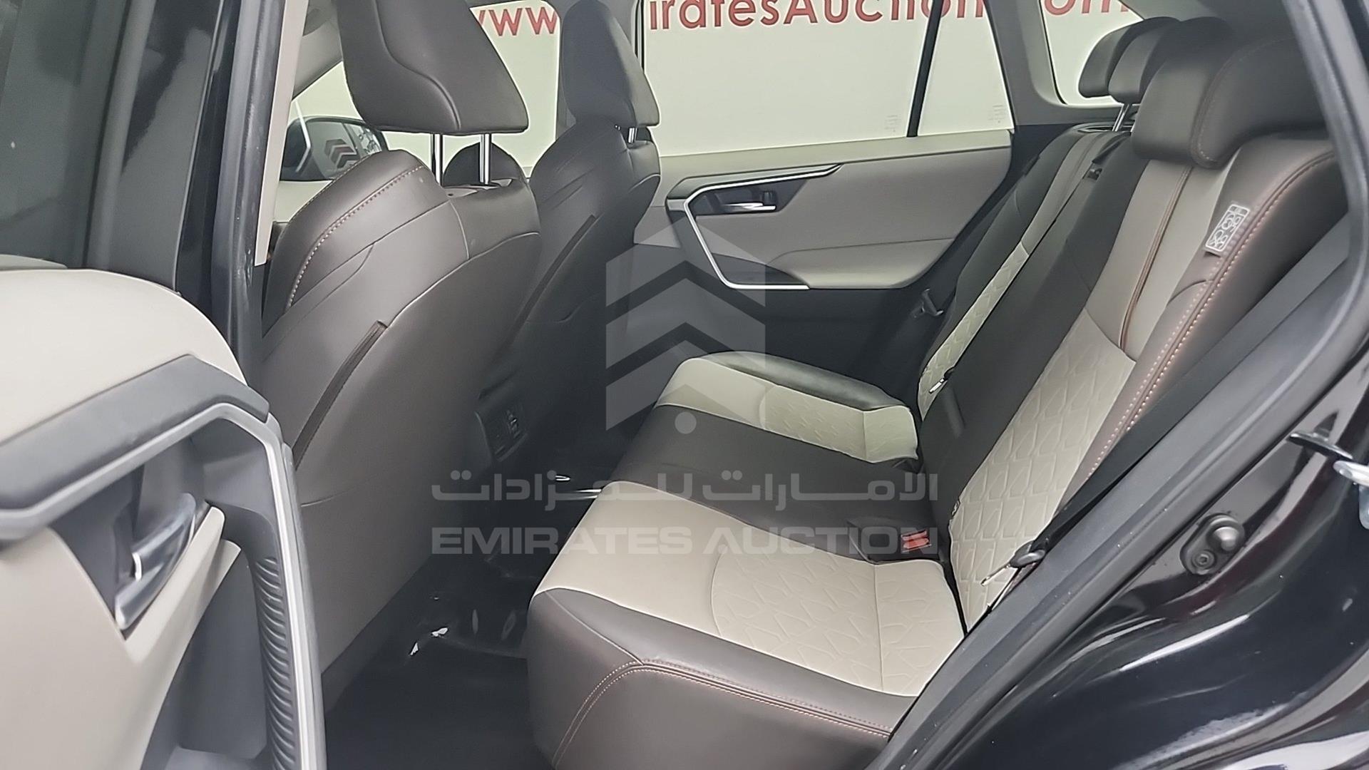 2021 TOYOTA RAV-4 VIN: JTMJ13FV1MD080154