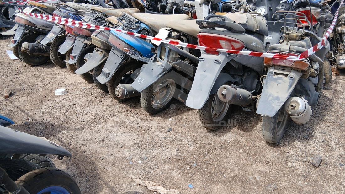 20 Scooter - Scrap without document — Rear Right Tyre — Photo 23