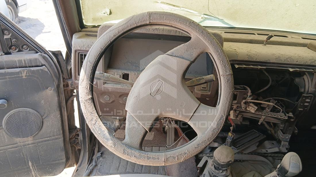 1993 Nissan Patrol — Steering & Mounted Controls — Photo 13