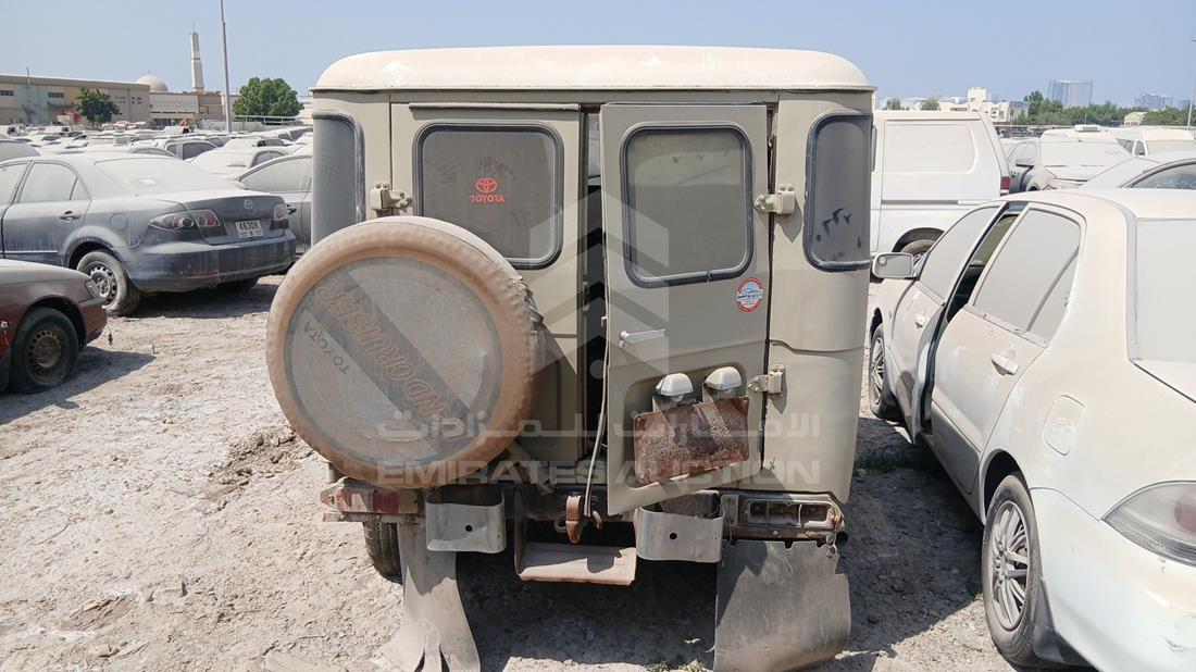 Toyota - Scrap without document — Rear View — Photo 7