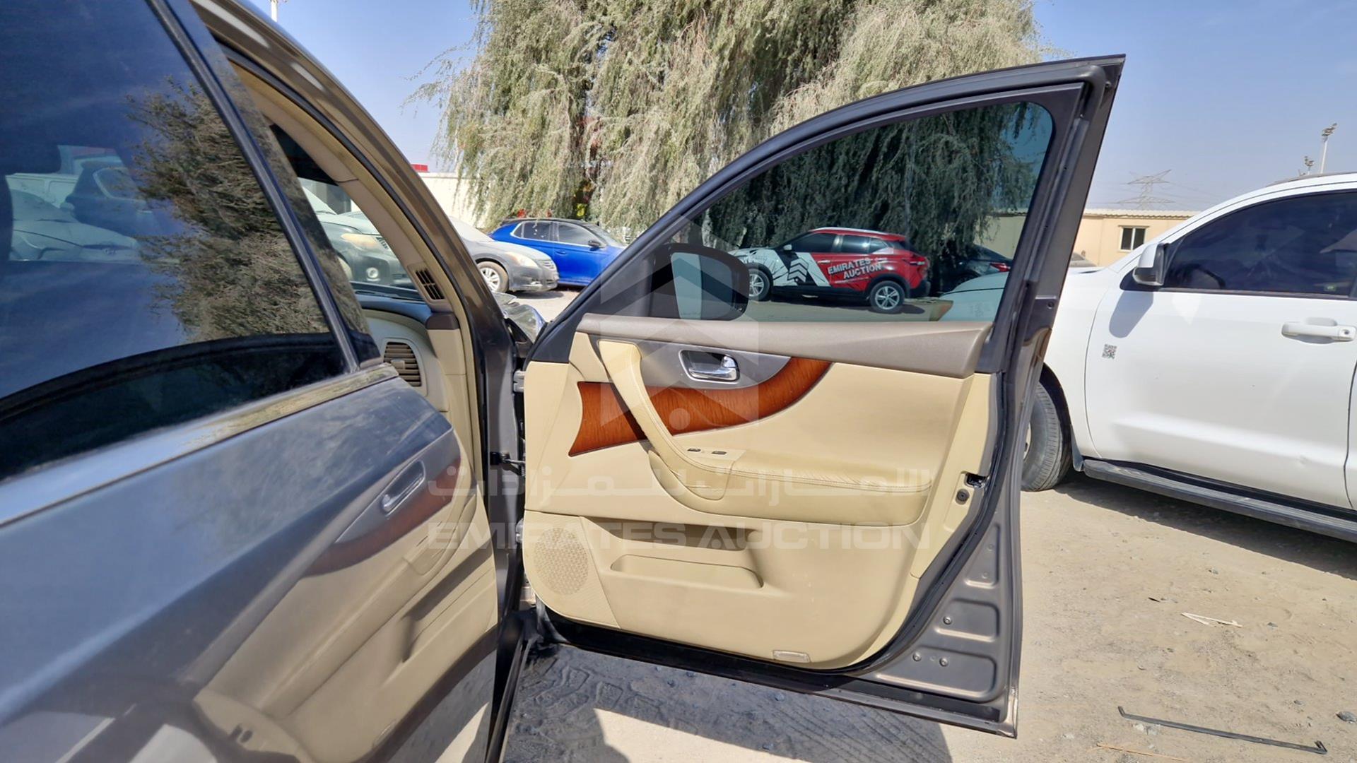 2011 INFINITI FX 35 VIN: JNRAS15YXBM530104