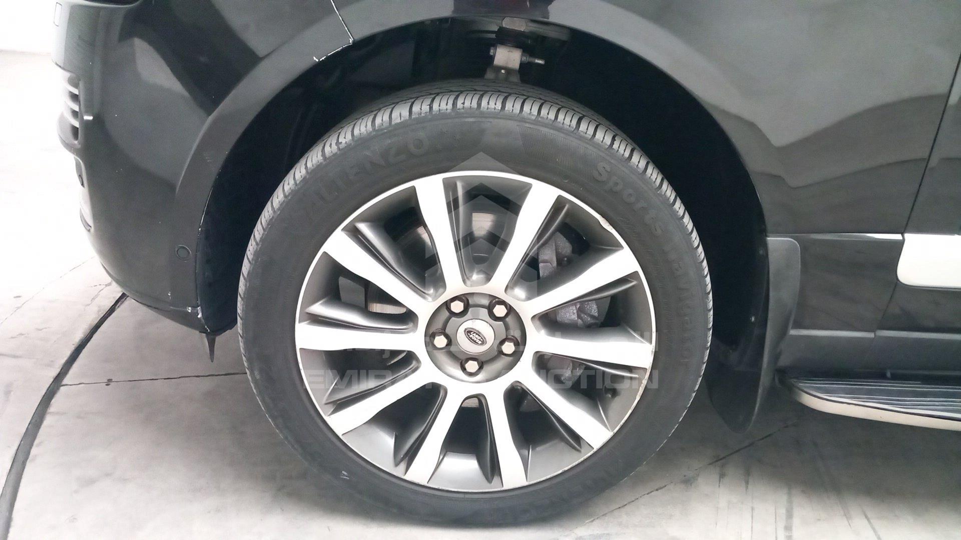 2015 RANGE ROVER VOGUE VIN: SALGA2EF5FA226826