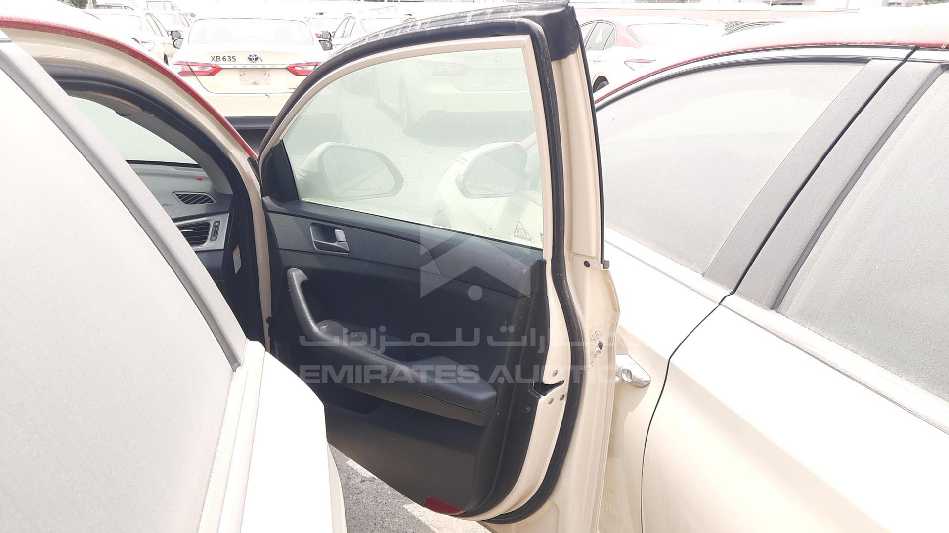 2019 HYUNDAI SONATA VIN: KMHE24138KA092953