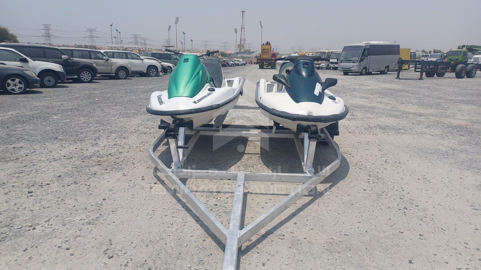 0 JET SKI + TROLLEY --- VIN: KAW21587J001