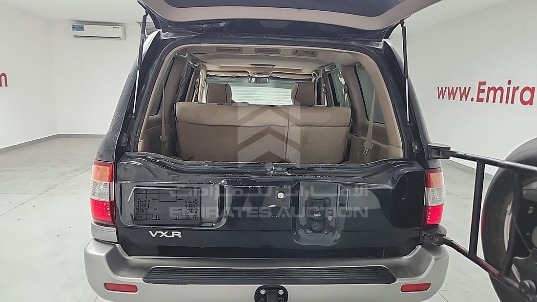 2002 Lexus LX 470 — Trunk Interior View — Photo 21