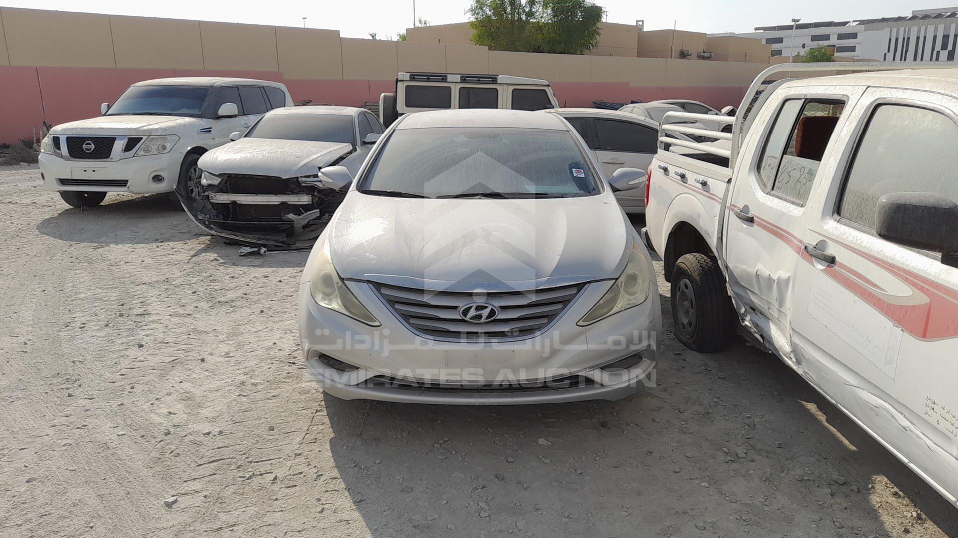 2014 HYUNDAI SONATA VIN: 5NPEB4AC4EH819250