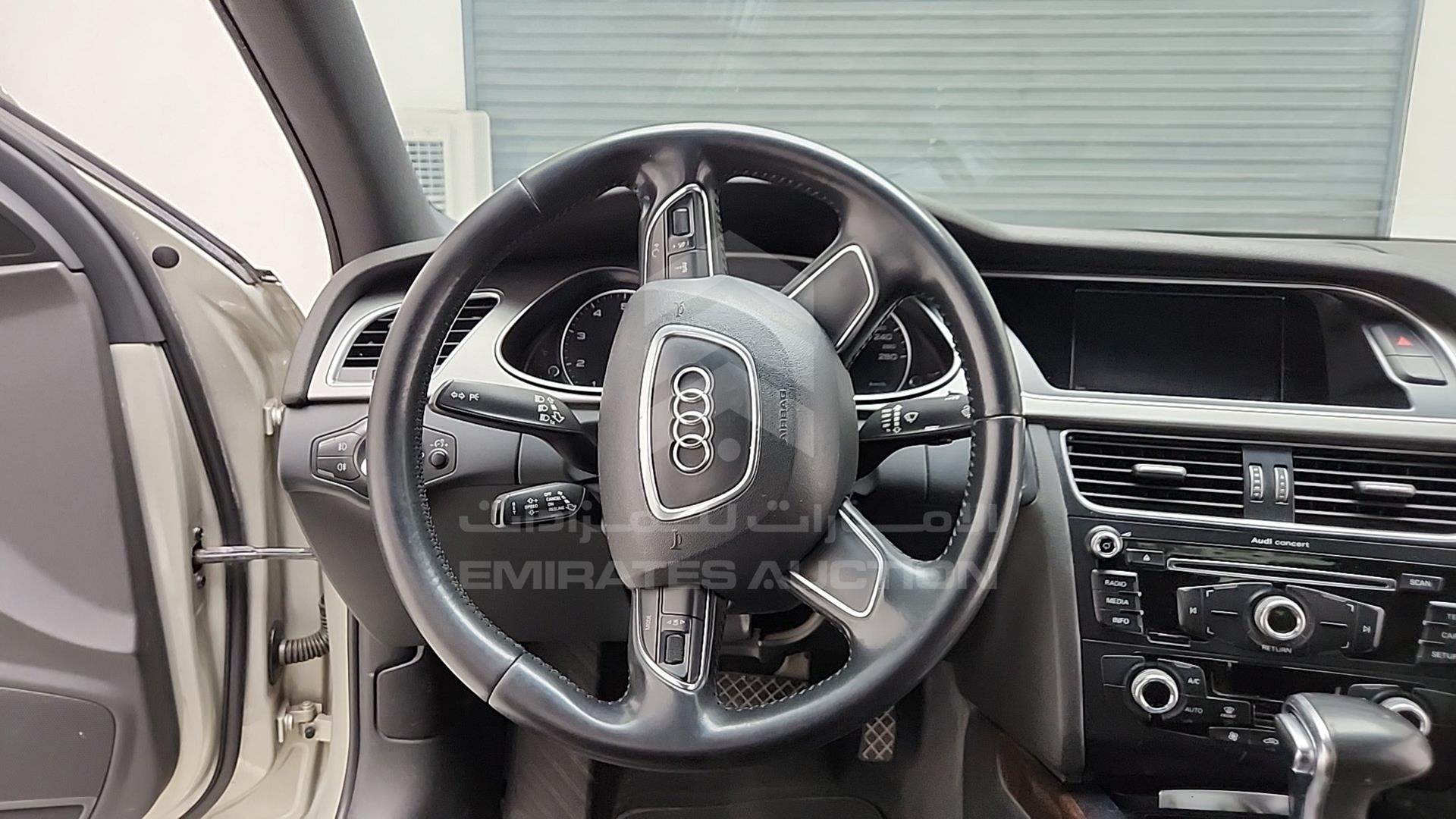 2015 AUDI A4 VIN: WAUACCFL2FN012075