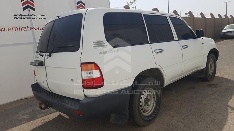 VIN: JTGHJ01J473010873 Auction: EmiratesAuction Lot: 342856 JTGHJ01J473010873 Toyota Land Cruiser 2007 WHITE Photo 8