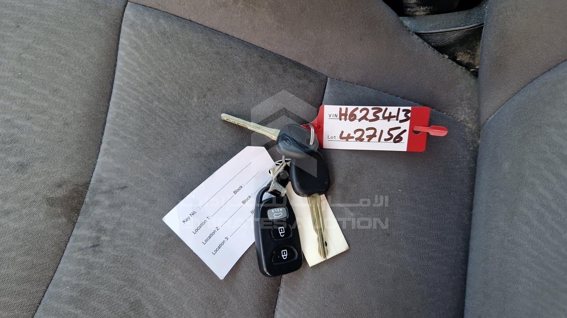 2015 HYUNDAI ELANTRA VIN: 5NPDH4AE5FH623413