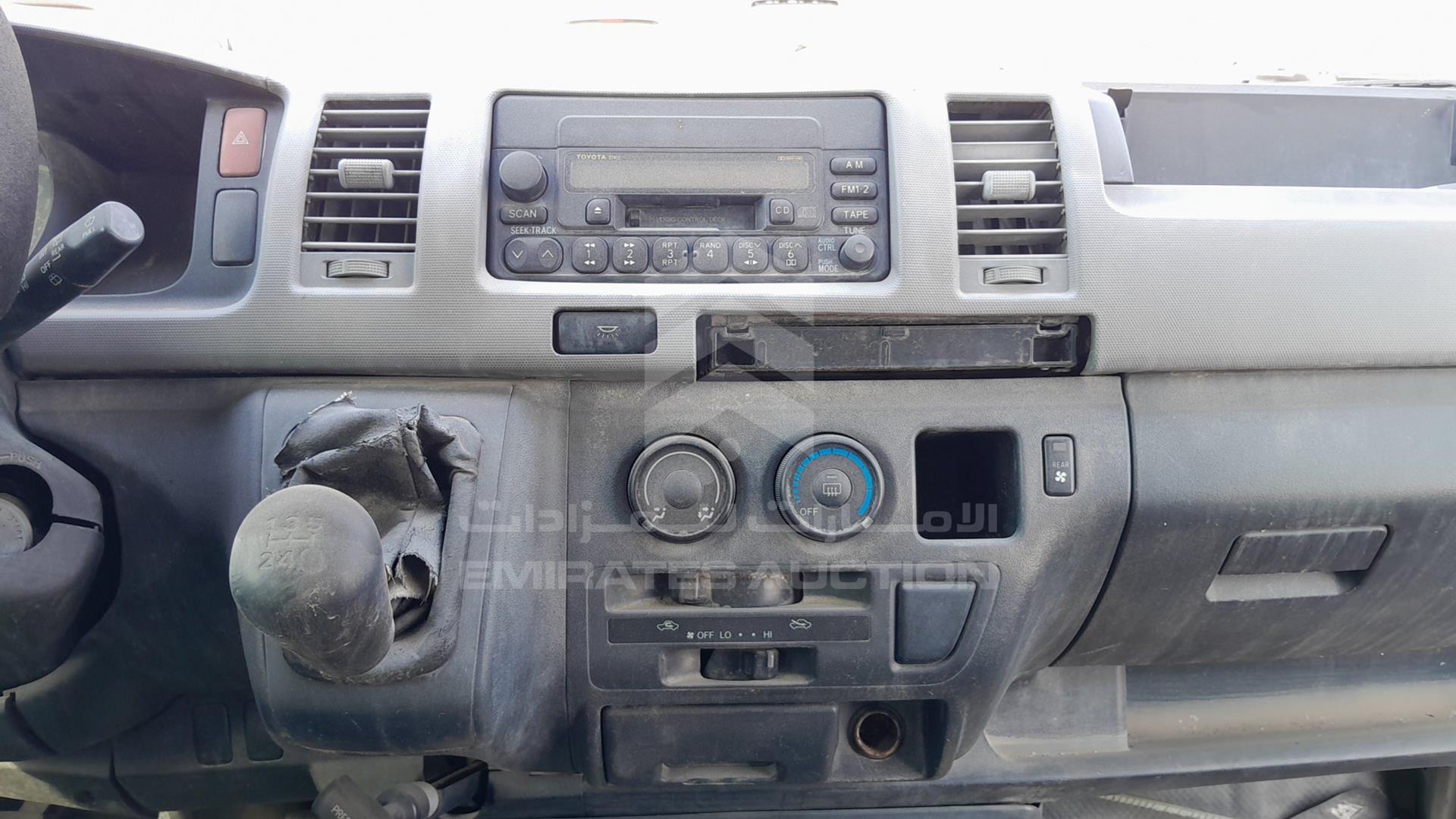 2007 TOYOTA HIACE VIN: JTGJX02P275006814