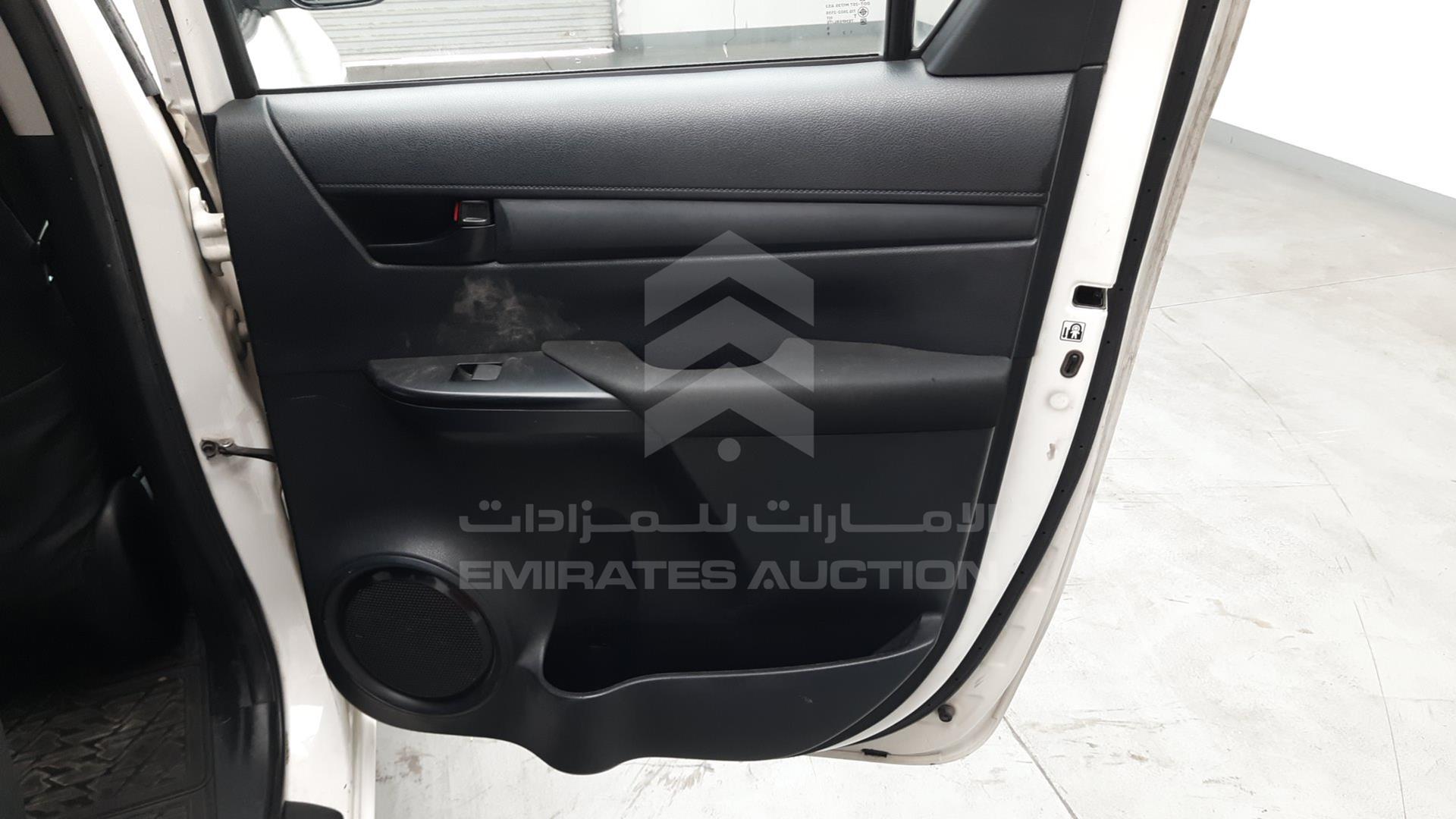 2019 TOYOTA HILUX VIN: MR0JX9CDXK4085400