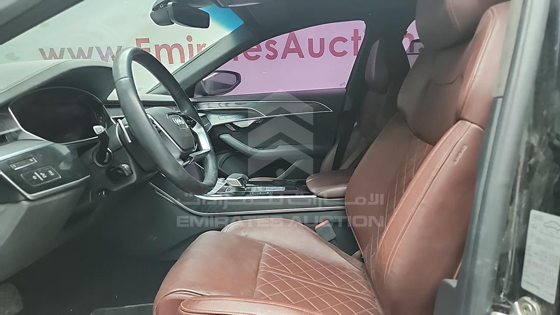 اودي A8 2020 — زاوية السائق الأمامية اليسرى — صورة 13