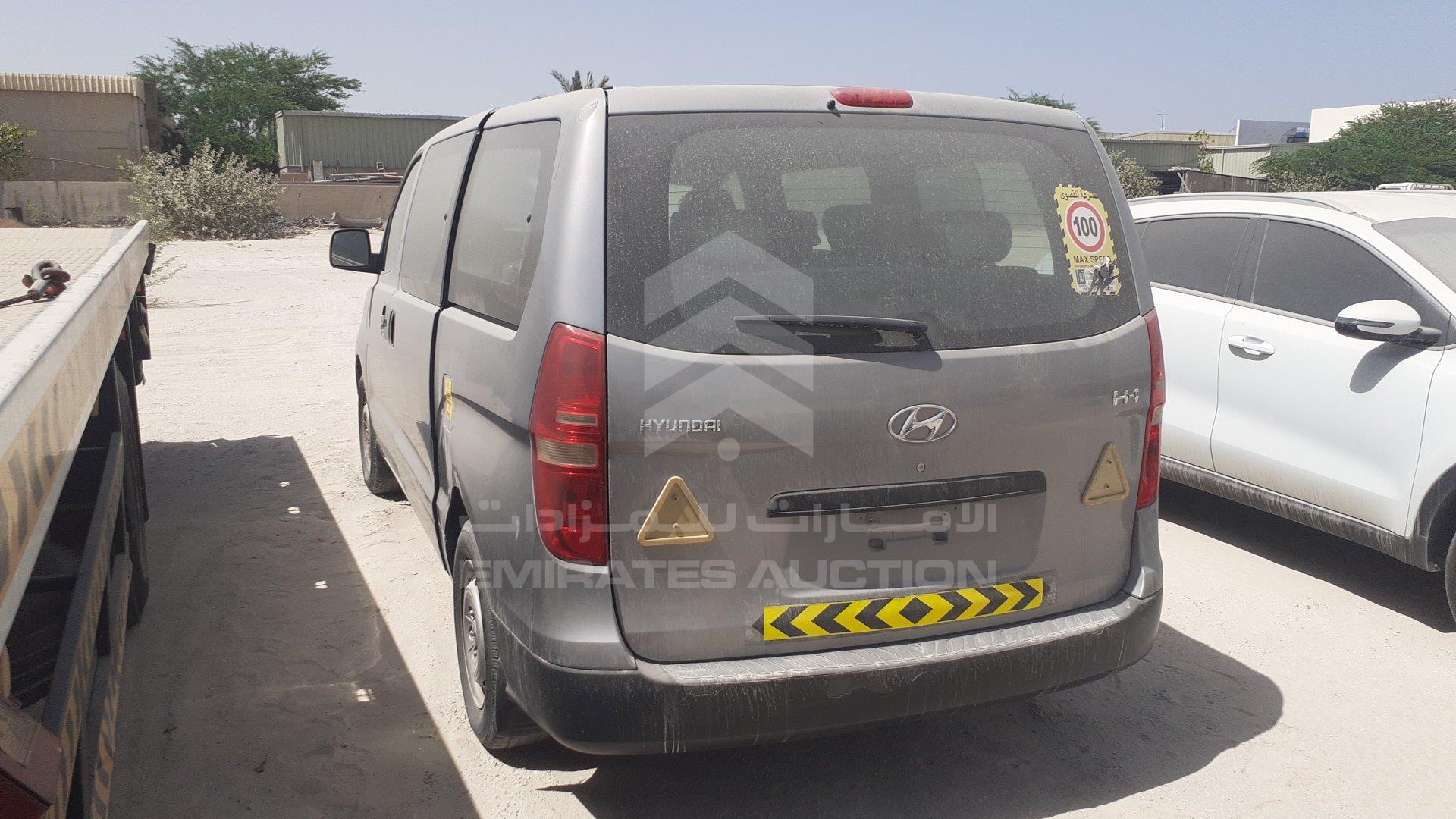 KMJWA37R4DU531093 - 2013 Hyundai H1 - #357801