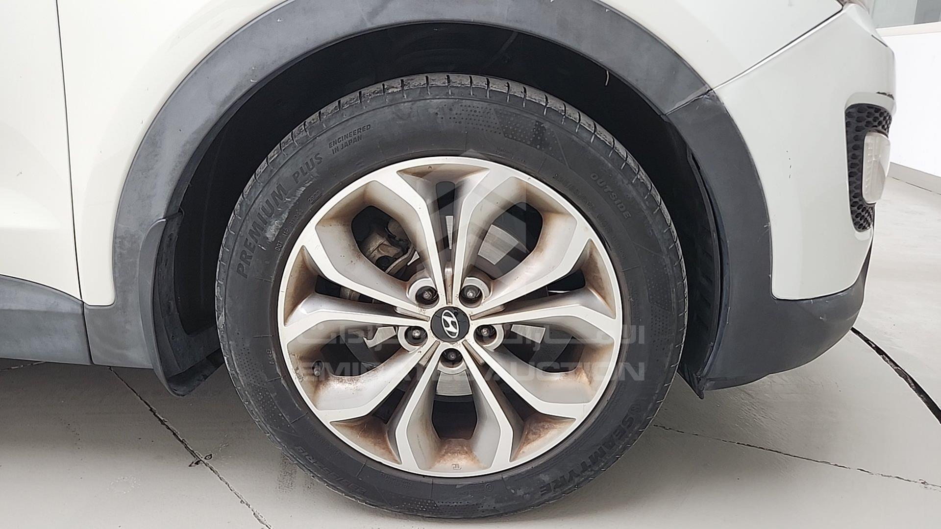 2016 HYUNDAI SANTA FE VIN: KMHSU81E7GU467114