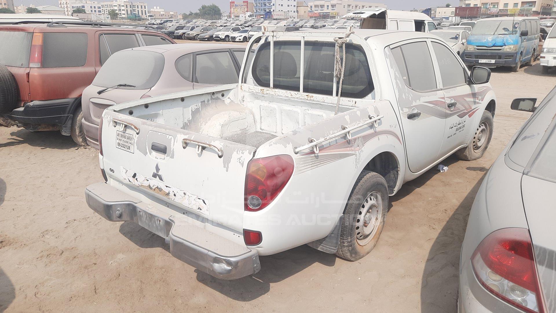 2014 MITSUBISHI PICK UP VIN: MMBJNKA50ED003858