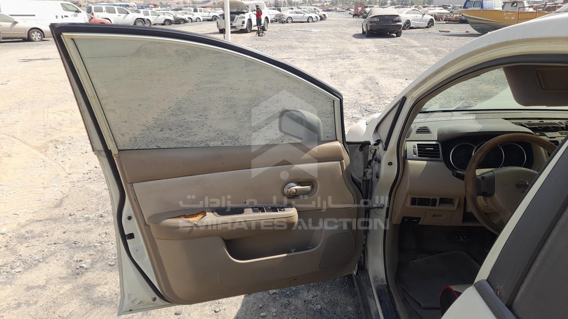 2008 NISSAN TIIDA VIN: JN1CC13C18T010405