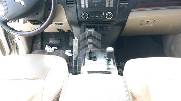 JMYLRV95WEJ708001 Mitsubishi Pajero