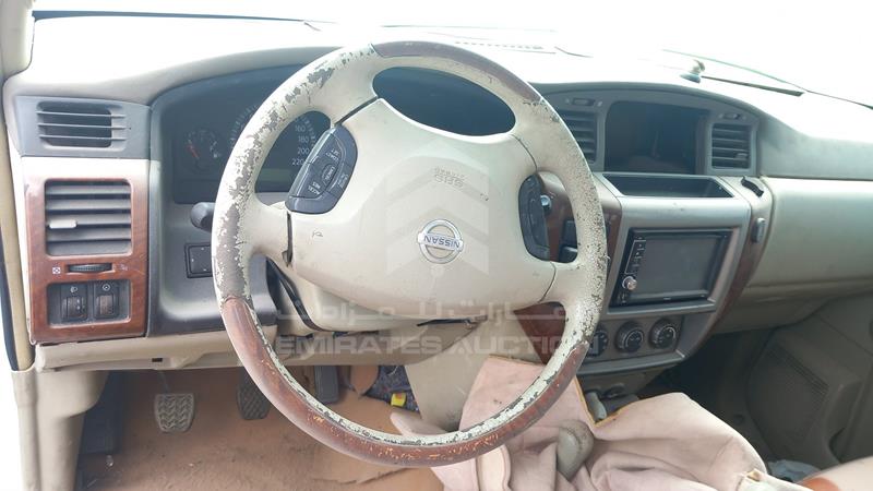 JN8FY15Y48X562059 Auction: EmiratesAuction Lot: 414843 JN8FY15Y48X562059 Nissan Patrol 2008 WHITE Photo 14